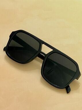 Free People Black Modern Square Aviator Oversized Sunglasses- Dark Smoke Lenses